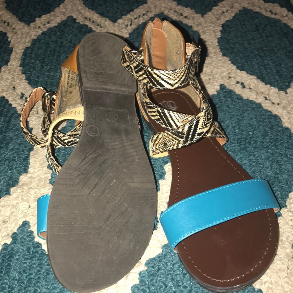 Strap sandals - Picture 2 of 2